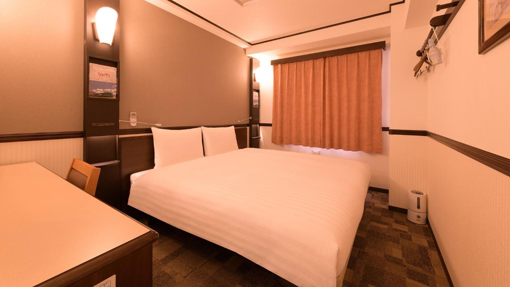 Toyoko Inn Hon-Atsugi-Eki Minami-Guchi Номер фото